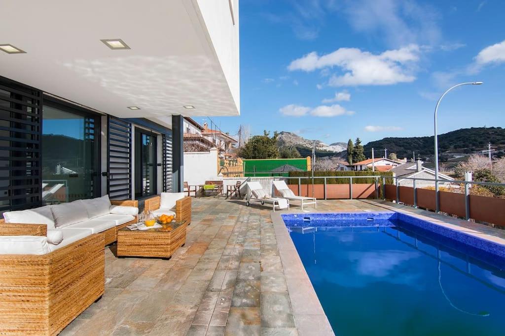 Villa Sierra Huetor Santillan ภายนอก รูปภาพ