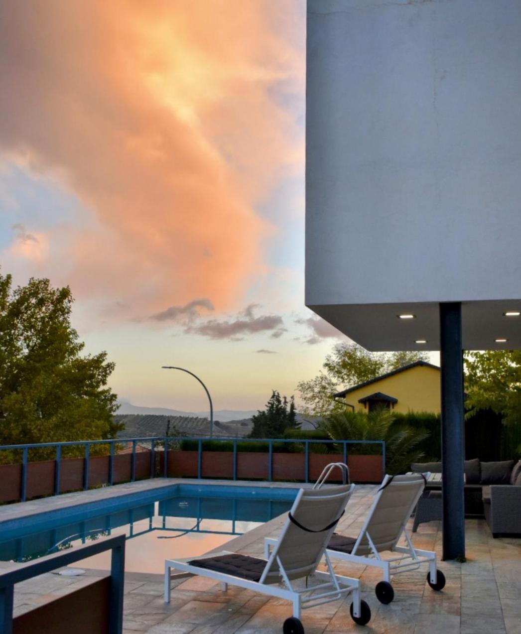 Villa Sierra Huetor Santillan ภายนอก รูปภาพ