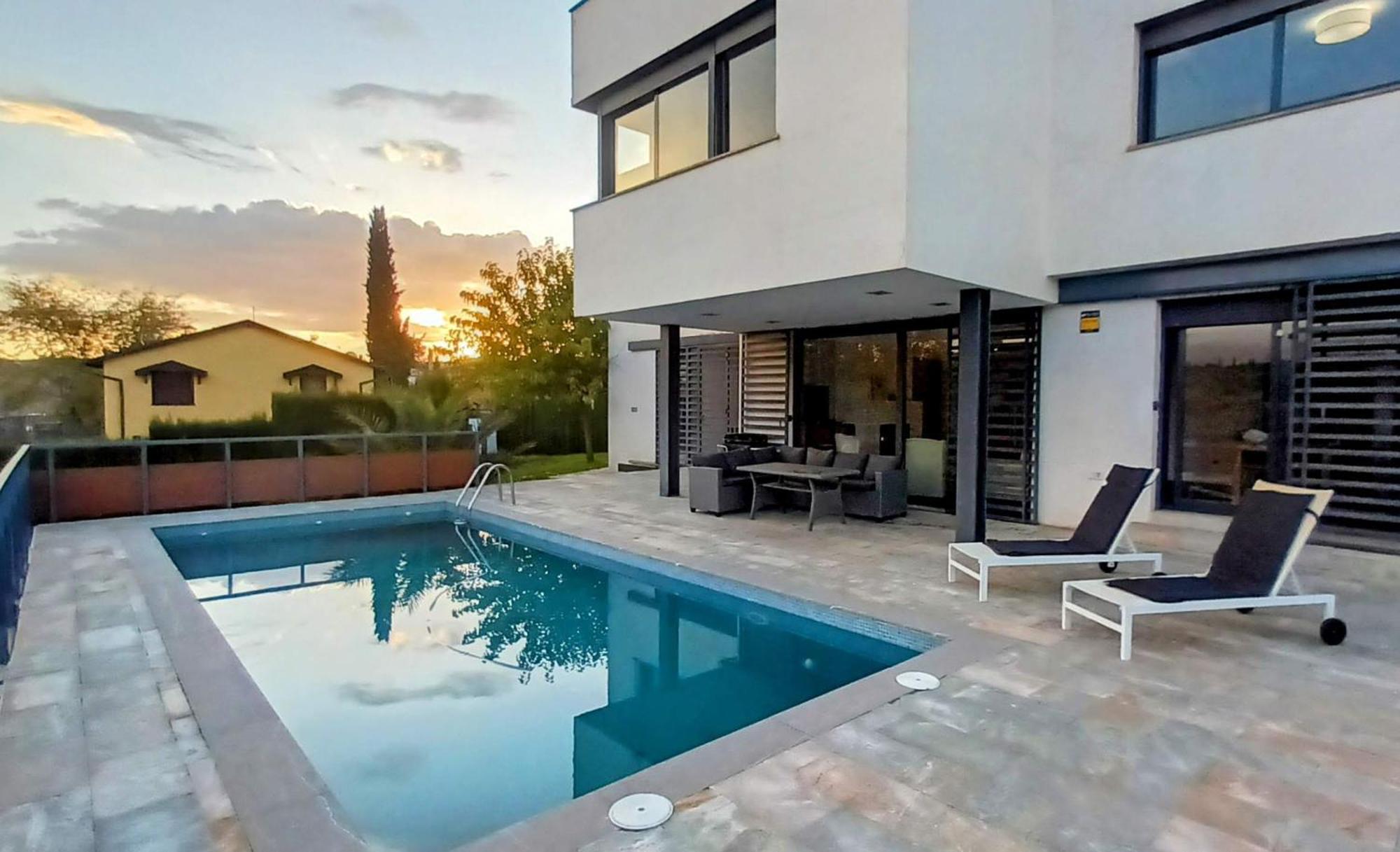 Villa Sierra Huetor Santillan ภายนอก รูปภาพ
